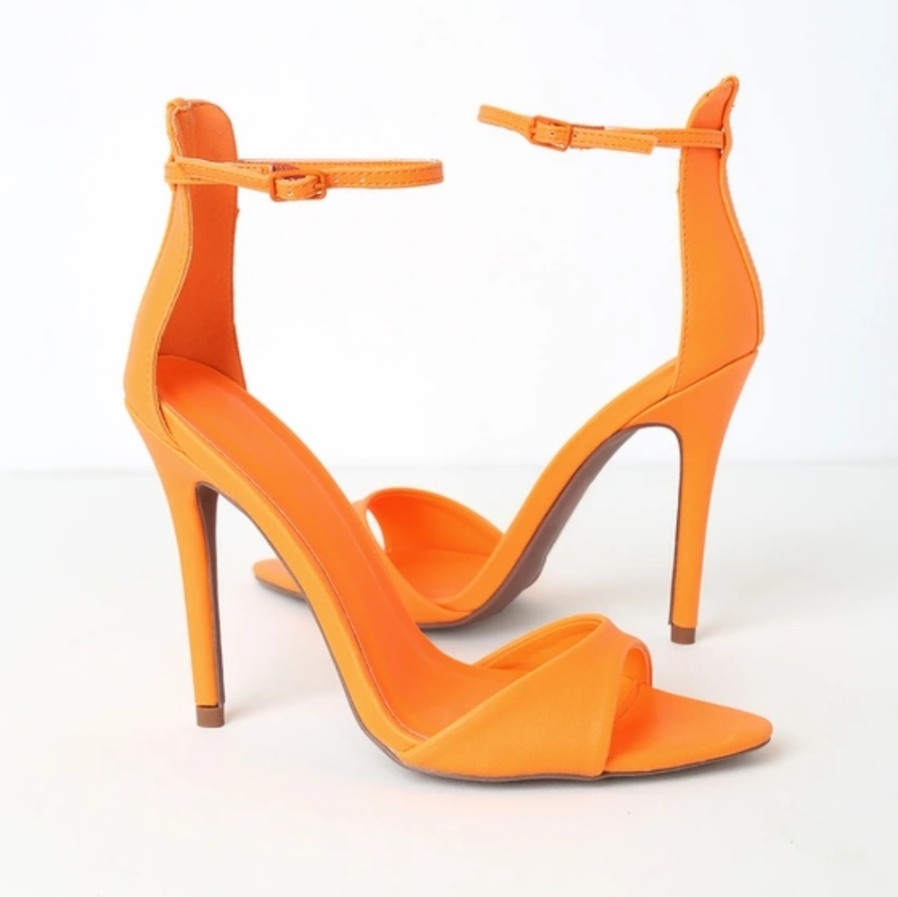 Pointy heels